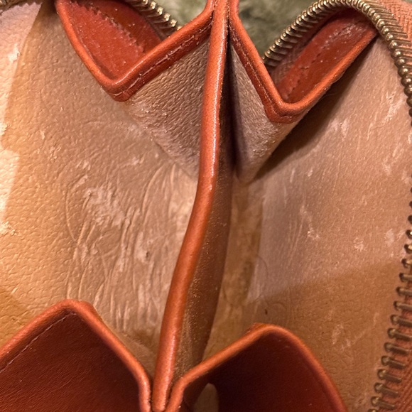 Dooney and Bourke duck coin purse - Picture 6 of 6